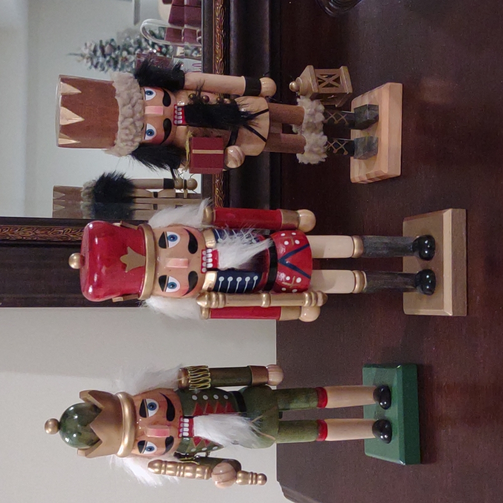 3 nutcrackers